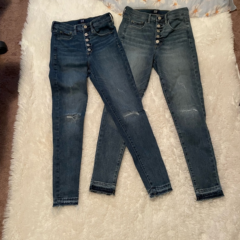 Gap size 2 jeans jeans lot of 2
